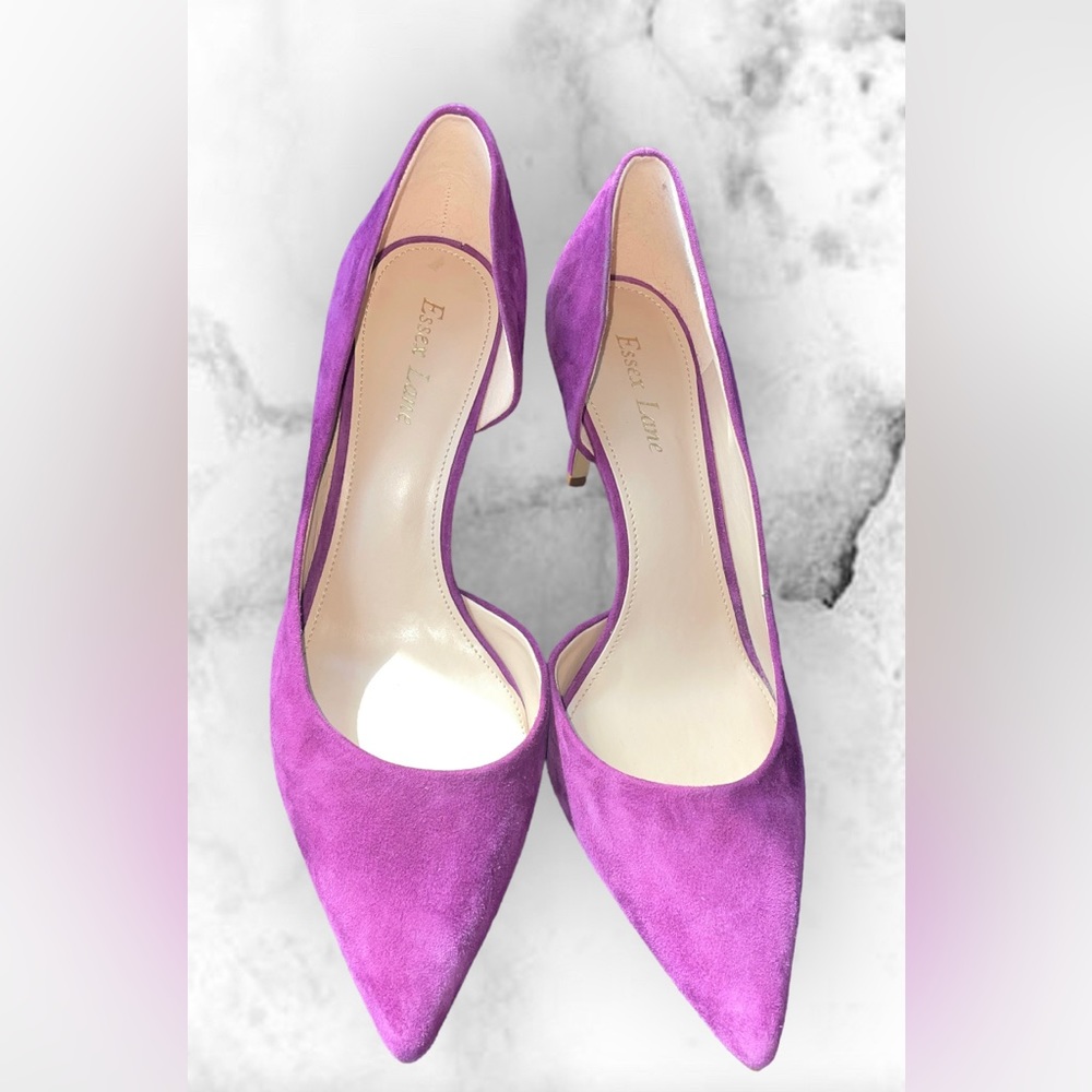 NWOT PURPLE SUEDE HEELS